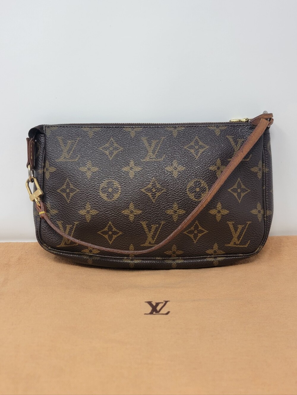 Louis Vuitton Monogram Pochette Accessories Pouch Handbag